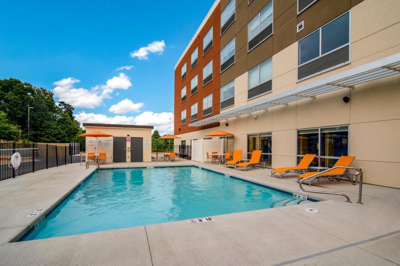 Holiday Inn Express & Suites - Asheboro By Ihg Екстериор снимка