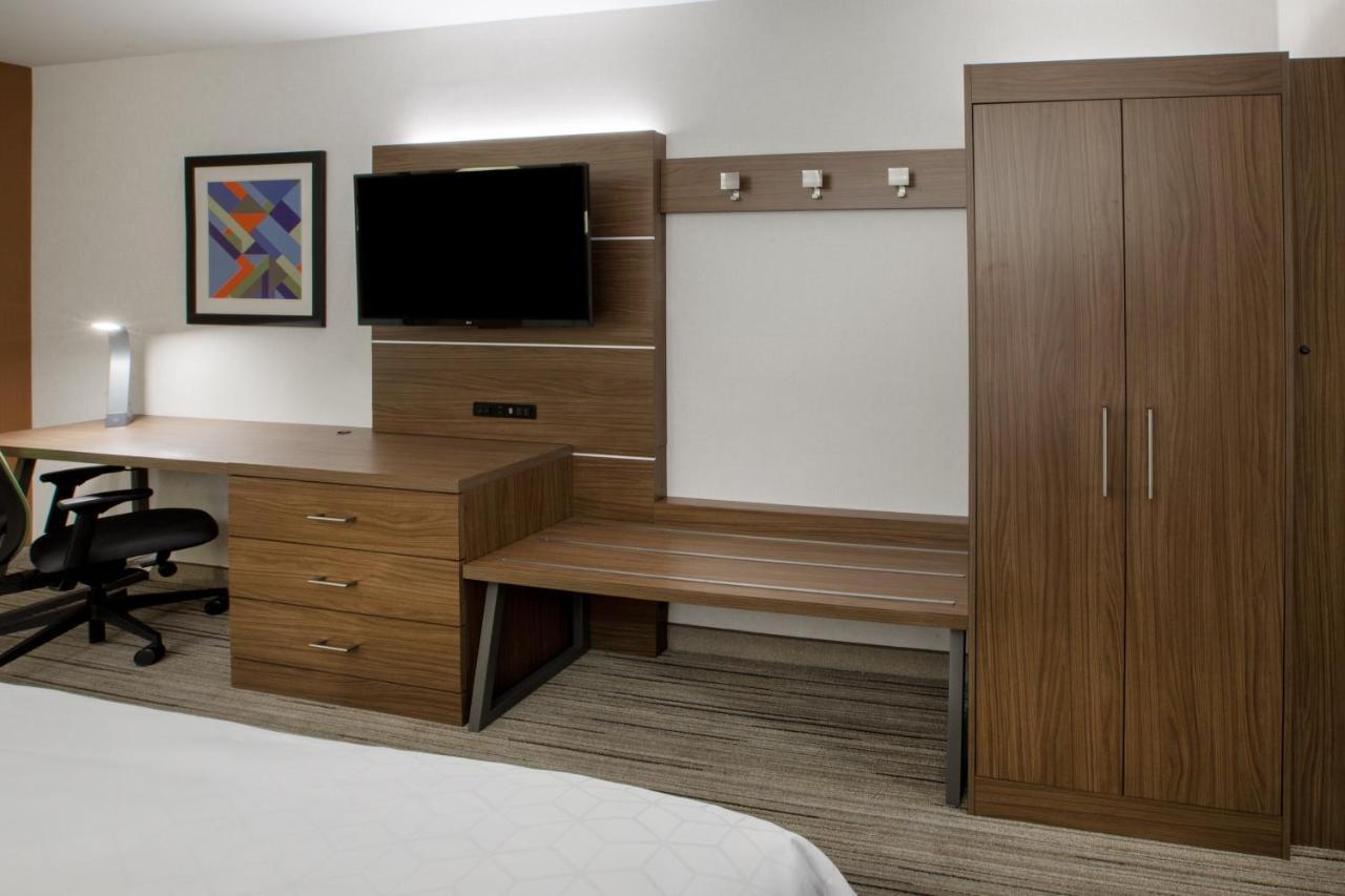 Holiday Inn Express & Suites - Asheboro By Ihg Екстериор снимка
