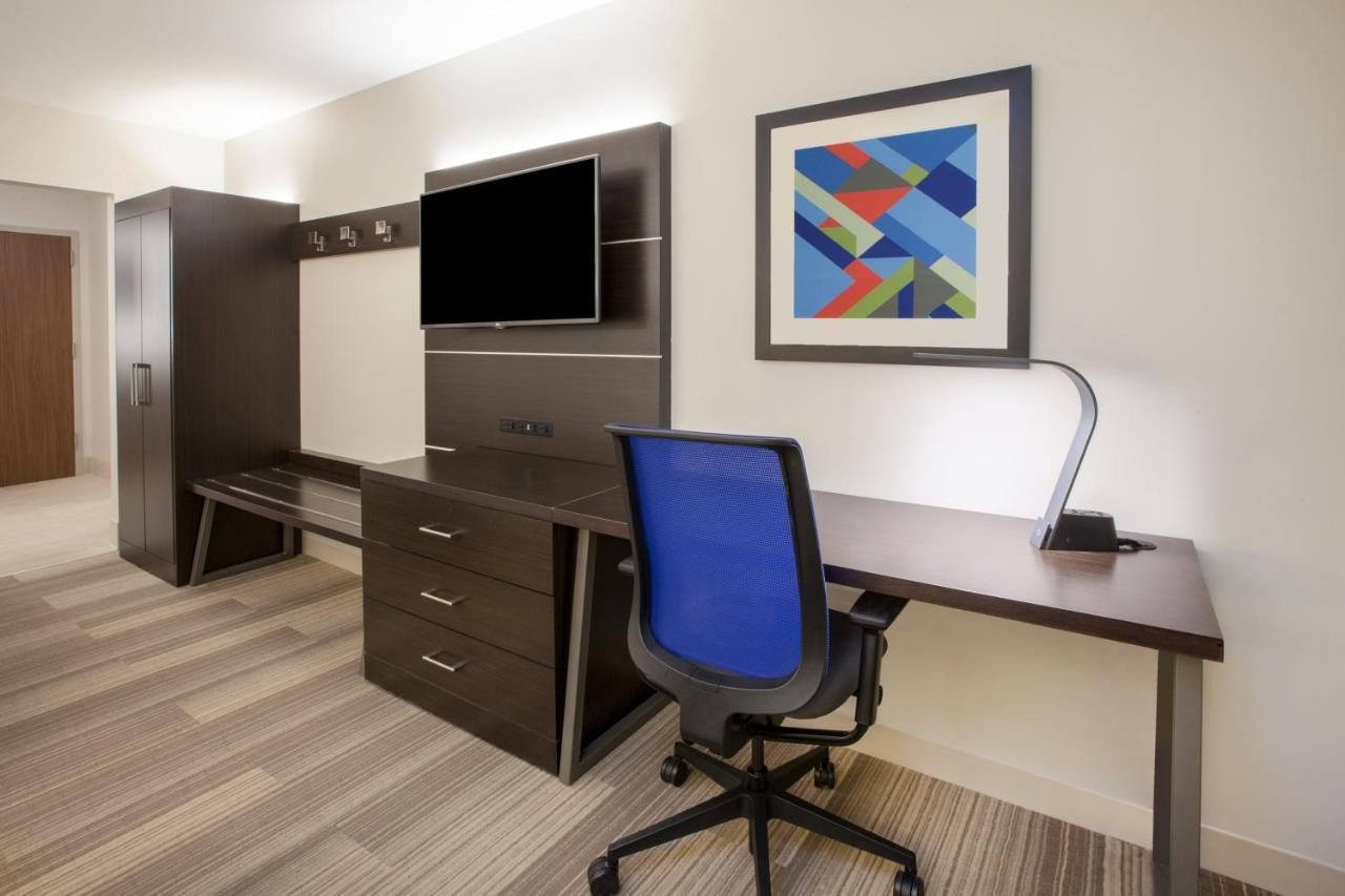 Holiday Inn Express & Suites - Asheboro By Ihg Екстериор снимка